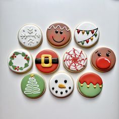 Easy Christmas Royal Icing Cookies, Circle Christmas Cookies, Easy Christmas Cookies Decorating, Christmas Cookie Icing, Cookie Techniques