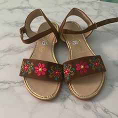 Embroidery Style Sandals. Handmade In Mexico Embroidered Flat Sandals For Summer, Flat Embroidered Sandals For Beach, Embroidered Multicolor Open Toe Sandals, Embroidered Sandals For Summer Festival, Multicolor Embroidered Open Toe Sandals, Vacation Sandals With Floral Embroidery And Open Toe, Embroidered Open Toe Sandals For Summer, Summer Embroidered Open Toe Sandals, Summer Beach Sandals With Floral Embroidery