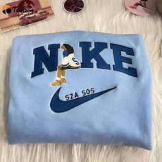 SZA SOS Tour Nike Embroidered Sweatshirts Embroidered Clothes Ideas, Sza Sos Tour, Sweatshirts Ideas, Sza Sos, Cute Nike Outfits, Cute Shirt Designs, Casual Preppy Outfits, Trendy Outfits For Teens, Cute Nike Shoes