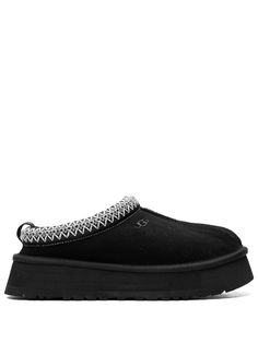 black suede slip-on style braided edge debossed logo to the side round toe platform sole These styles are supplied by a premium sneaker marketplace. Stocking only the most sought-after footwear, they source and curate some of the most hard to find sneakers from around the world. Black Slippers, Fashion Slippers, Ugg Slippers, Flip Flop Slippers, Slipper Shoes, Ugg Shoes, Mule Clogs, Womens Uggs, Mules Shoes