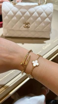 Van Cleef Bracelet Stack, White Van Cleef, Van Cleef Stack, Van Cleef Aesthetic, Van Cleef And Arpels Bracelet, Women Bracelets Gold, Cleef And Arpels Jewelry, Bracelets Gold Simple For Women, Queens Aesthetic