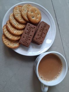 https://twitter.com/foodfromVillage/status/1397534730438942721?s=19 Chai Biscuit Snap, Evening Snacks Snap, Bedroom Korea, Sophia Michelle, Tea Biscuit, Tea Biscuits, Healthy Food Inspiration, Vegetarian Fast Food