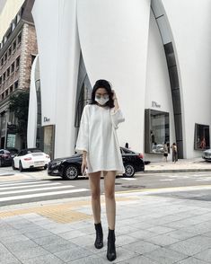 Sock Sneakers Outfit, Dress Santai, Sock Sneakers, Sneakers Outfit, Sneaker Shopping, Fashion Addict, Ulzzang Girl, Asian Fashion, Body Goals