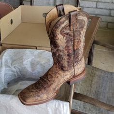 These Are Brand New Never Worn, Beautiful Cowboy Boots With Beautiful Sturdy Construction. Boots Run Small So If You're A Narrow 9d I'd Say These Will Fit You Well. Just Shy Of 12.5" From Edge To Heel Of Sole 4.5" At Widest Part Of Sole. Construction Boots, Grunge Boots, Cowboy Western Boots, Leather Western Boots, Mens Cowboy, Mens Cowboy Boots, Mens Leather Boots, Leather Cowboy Boots, Cowboy Western