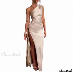 Olivia Mark - Sleeveless Halter Neck Bridesmaid Dress: Open Back, Bodycon Fit, and Hip-Hugging Design Pectoral Girdle, Halter Neck Bridesmaid Dresses, Dress Open Back, Waist Circumference, Bandage Dress, Chiffon Dress, Halter Neck, Types Of Collars, Bridesmaid Dress