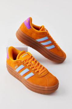 adidas VL Court Bold Sneaker Funky Sneakers, Adidas Vl Court, Adidas Set, Orange Fits, Orange Sneakers, Men's Shoes Accessories, Women Men Shoes, Shoes Sneakers Adidas, Adidas Gazelle