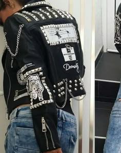 Crop Outerwear, 3d Graffiti, Suede Outfit, Jacket Ideas, Leather Coat Womens, Fringe Leather Jacket, Shoes Outfit Fashion