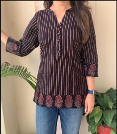 Short Top Designs, Short Kurti Designs, Silk Kurtis, Cotton Short Tops, Cotton Tops Designs, Indian Tops, Short Kurtis, Stylish Tops For Women