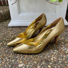 Very Rare Pair Of Vintage 1990s Metallic Gold Spike Heel Pumps, Made In Spain For Allure..If You Know, You Know. Classic Late 80s / Early 90s Spike Heel Pumps. Excellent Unworn Condition But The Heel Caps Have Become Dry And Broken Off. Easy $10 Fix Marked Size Is 8 1/2 M And The Heels Are 3.5 Inches. A Rare Vintage Find In A High Quality Italian-Made Shoe. Gold Pumps, Spike Heels, Heel Caps, Early 90s, Heel Pumps, Vintage Shoes, Metallic Gold, Very Rare, Vintage Finds