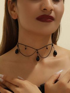 Details:Hollow Out \nStyle:Fashionable \nGender:Women \nColor:Black \nMaterial:Stainless Steel \n Women Chain, Goth Punk, Choker Collar, Chain Necklaces, Fish Bone, Black Matte, Metal Jewelry, Chains Necklace, All Products