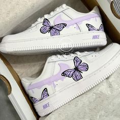 Exactly as shown in the pictures. Made in USA. Authentic Air Force 1 Sneakers. Fully Hand Painted. Lace Locks Included. Applied Special Acrylic Paint for Shoes and Finisher for more Durability. Boty Converse, Nike Shoes Girls, Trendy Shoes Sneakers, Nike Fashion Shoes, Jordan Shoes Girls, Preppy Shoes, Pretty Shoes Sneakers, All Nike Shoes, Custom Air Force 1