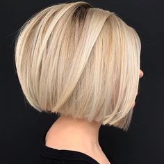 Pale Blonde Hair, Copper Blonde Hair Color, Κούρεμα Bob, Blonde Bob Haircut, White Blonde Hair, Beautiful Blonde Hair, Stacked Bob Haircut, Ash Blonde Hair