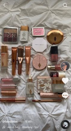 Girly Christmas List, Glowy Makeup Products, Cheap Makeup Products, Makeup Favs, Boho Makeup, Girly Christmas, Makeup Order, Eyeshadow Products