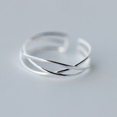 Character Jewelry, Minimalist Silver Ring, Casual Rings, Silver Ring Designs, Playful Style, Spiral Ring, Silver Colour, Rings For Girls