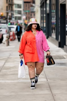 Oct 13, 2022 - Plus size colorful NYFW street style - Click to see more top street style trends & best street style outfits spotted at New York Fashion Week spring 2023, and save your favorite street style looks your style board for outfit inspiration. Plus Size Fashion Week Street Style, Curvy Colorful Outfit, Plus Size Street Style 2023, Plus Size Maximalist Fashion, Streetwear Fashion Women Plus Size, Plus Size Spring Outfits 2024, Plus Size Streetwear Fashion, Curvy Street Style, Fashion Week Spring 2023