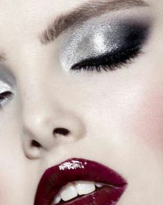 Fall Winter Makeup, Winter Makeup Looks, Vampy Makeup, Metallic Makeup, Silver Eyeshadow, Metallic Eyes