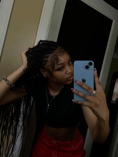 Girl Mirror Pfp, Mirror Pics Girly, Mirror Picture Black Women, Cute Mirror Pics Black Women, Pretty Mirror Selfie Black, Bad And Bougie, Fly Outfit, Box Braids Hairstyles For Black Women, Braided Hairstyles For Black Women