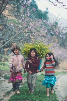 Innocent Beauty, Child Smile, Danang, Hotel Resort, Beach Hotel, Big Love, Culture Travel, Happy Kids