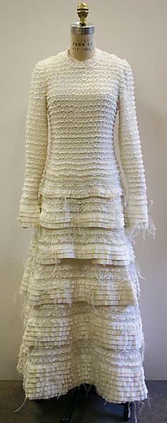 House of Chanel, 2004 Chanel Evening Dress, Design Strategies, Chanel Jacket, Guy Laroche, Fashion White