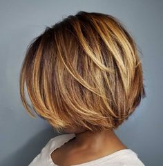 Bob Hairstyles For Thick, Medium Bob Hairstyles, Short Bob Haircuts, Haircut For Thick Hair, Short Blonde, Short Blonde Hair, Bob Haircuts, Short Bob Hairstyles