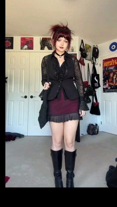 Romantic Goth Aesthetic Outfits, Red Hair Outfit Ideas, Dark Romantic Style, Red Goth Outfits, Goth Outfit Inspo, Goth Outfit Ideas, Uni Outfits, Gothic Outfits