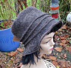 This hat is made of 100% virgin wool from the sheep from Faeroer Islands. Wool walk on the outside, lined with cotton on the inside. onesize Eye-catcher! Winter Brimmed Felt Hat, Winter Felt Brimmed Cloche Hat, Brimmed Felt Cloche Hat For Winter, Winter Wool Cloche Felt Hat, Winter Wool Cloche Hat, Winter Felt Cloche Hat With Brim, Brimmed Felt Hat For Winter, Adjustable Wool Felt Hat For Winter, Winter Brimmed Felt Hat, One Size