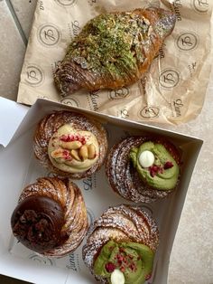 Gourmet Cafe Food, Cafe Pastries Aesthetic, Matcha Raspberry, Gourmet Pastries, Brunch Dessert, Bakery Pastry, Think Food, Food Is Fuel