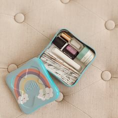 Tela, Mini Hygiene Kit, Small First Aid Kit Aesthetic, Aesthetic First Aid Kit, First Aid Kit Aesthetic, Cute First Aid Kit, Hospitalcore Aesthetic, Small First Aid Kit