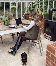 Old Money Style Pictures, English Country Look For Women, Womens Equestrian Outfits, Womens Riding Boots Outfits, Country House Chic Fashion, Country House Outfit, English Countryside Outfit Fall Fashion, Lydia Millen Country Style, Uk Countryside Outfit