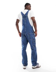 Vaqueros de Levi's Tu conjunto todo en uno Diseño liso Diseño de peto clásico Tiras ajustables con hebillas Laterales con botones Bolsillos funcionales Pernera de corte recto Corte estándar Overalls Design, Dungarees Pattern, Overall Jeans, Dungaree Jeans, Prom Dress Shopping, Dress Bra, Straight Fit Jeans, Plain Design, Maxi Dress Trend