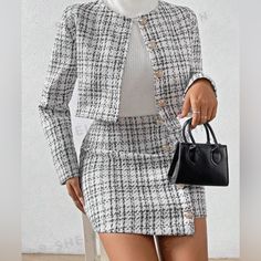 New Never Worn Skirt & Jacket Set Size M(6) Asymmetrical Skirt Outfit, White Tweed Skirt, Rok Outfit, Tweed Set, Blazer And Skirt Set, Chique Outfits, Rock Outfit, Skirt Suit Set, Blazer Set