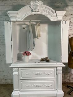 French Armoire Painted Cottage Chic Shabby French Romantic Armoire/ Wardrobe | eBay Armoire Painted, Vintage Armoire, Armoire Wardrobe, French Armoire, Painted Cottage, Wardrobe Armoire, French Interior, Dovetail Drawers, Cottage Chic