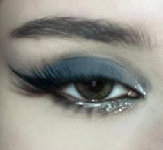 Prom Makeup Dark Blue, Dark Eye Makeup Looks, Dark Blue Eyeshadow, Ethereal Makeup, Pinterest Makeup, Dark Makeup