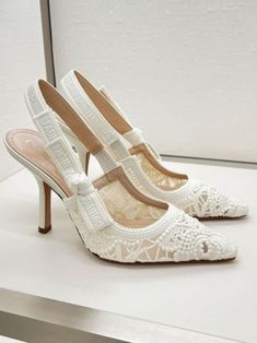 White Elegant Heels Wedding Shoes White, Designer Things, Bridal Shoes Low Heel, Shoe Room, Bride Fashion, Heels White, Shoes Heels Classy, Elegant Heels