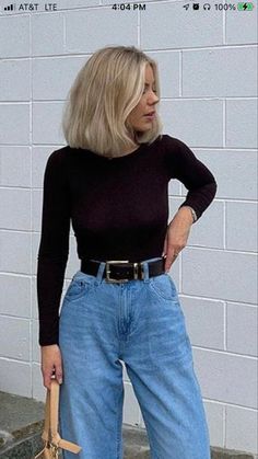 Fall Outfits With Short Hair, Beige Blonde Bob Hair, Blonde Bob Half Up Half Down, Long Undercut Bob, Winter Outfits Blonde Hair, Short Hair Fall Outfits, Short Blonde Fall Hair, Fall Haircuts 2022 Short, Blonde Bob Outfits