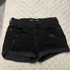 Brand New Never Worn Doesn’t Have Tags Black Mid Rise Boyfriend Shorts Long Black Shorts, Grunge High Rise Washed Black Jean Shorts, Y2k Black Cotton Jean Shorts, Black Cotton Grunge Jean Shorts, Mid-rise Black Cotton Jean Shorts, Washed Black Mid-rise Cotton Jean Shorts, Book Outfits, Black Y2k, Y2k Shorts