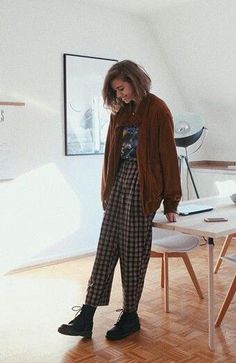 Photography 90s, Grunge Outfits Winter, Appetizers Healthy, Nails Grunge, Comfortable Winter Outfits, Food Appetizers, Winter Outfit Ideas, Bowl Food, Pastel Outfit