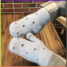 in stock Fur Mittens, Fur Mitten, Gloves Fashion, Winter Gloves, Total Black, Rabbit Fur, Womens Gloves, Mitten Gloves, Pure Color