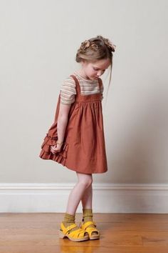 Love those yellow shoes! Girl Hairdos, Caramel Baby, Yellow Shoes, Stylish Kids, Kids Wear