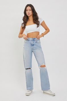 model is wearing a white crop top with Denim  Super High Rise Dad Jean and white sneakers Dad Jeans, Everyday Look, High Rise, Spandex, Pants, Fabric, How To Wear, Trousers