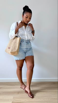 Chic New Balance Outfit, Summer Semi Casual Outfit, 24 Summer Fashion, Spring Season Fashion, Spring And Summer Outfits 2024, Black Woman Summer Outfits, Women’s Easter Outfit, Grown Woman Outfits Summer, Mother’s Day Brunch Outfit