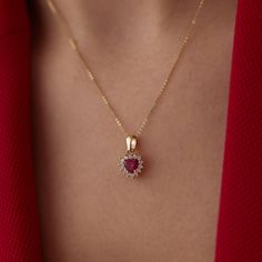 14k Gold Heart NecklaceDetails Available in 14k Gold, 14k Rose Gold, and 14k White GoldTotal Weight: 2 GrColor Selection: Yellow, Rose, WhiteChain: 14k Gold and 45 cm (18 inches) *Model in the photo wears 18 inches (45 cm) chain.GiftingEach design will arrive artfully presented in our branded gift boxes wrapped in a signature ribbon. Production & Delivery Production: 5 - 7 business days Delivery: 1 - 3 business days worldwide via Express Delivery. We’re here to help with style advice, a second o