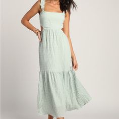 Nwt Size: Medium Color: Mint Smoke/Pet Free Home Bought For Honeymoon From Lulus - Never Worn $65 On Website The Lush Dreamiest Darling Mint Smocked Tie-Back Tiered Midi Dress Is A Look We're Sure Will Help You Find A Romance To Remember This Summer! Linen-Like Woven Fabric (With A Smocked Texture Throughout) Shapes Elasticized, Ruffled Straps That Support A Straight Neckline Atop A Darted Bodice. Sashes Tie Across The Open Back, Adding A Bit Of Flirty Detail, While Subtle Side Cutouts Wrap The Breezy Ruched Midi Dress For Brunch, Smocked Dress For Brunch, Mint Green Dress, Spring Dresses Women, Altard State Dresses, Off White Dresses, Womens Fall Dress, Open Back Dress, Adhesive Bra