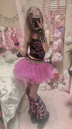 Pink Scene Aesthetic Outfit, Scene Party Outfit, Pink Scenecore, Scene Fits, Pink Emo, Gyaru Fashion, Scene Fashion