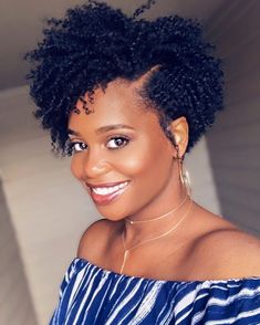 Tapered Natural Hair Cut, Cabello Afro Natural, Short Natural Curly Hair, Curly Crochet Hair Styles, Short Curly Haircuts