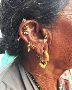 Instagram photo by @sanam • Apr 19, 2021 at 9:30 PM Ear Piercings Indian, Indian Ear Piercing, Gold Ear Stack, Ear Piercing Gold, Diy Easter Gifts, Jewelry Photoshoot, Body Adornment, Ear Stack, Jewelry Design Earrings