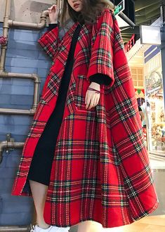 Mode Mantel, Tartan Fashion, Coat Spring, Mode Kimono, Maxi Coat, Trendy Fall Outfits, Plaid Coat, Linen Maxi Dress, Comfortable Room