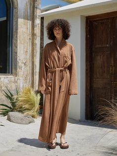 Your cozy day and comfy night treat. This perfect-for-lounging robe has relaxed drop shoulders and pockets. - All softness, all comfort, all night- We love the cozy and soft robe- Relaxed fit and comfortable design- Front pockets and adjustable waist with strap - Terry fabric, so it's lightweight Brown Relaxed Fit Outerwear For Loungewear, Casual Oversized Robe For Loungewear, Cozy Loungewear Sleepwear With Pockets, Cozy Sleepwear With Pockets For Loungewear, Winter Loungewear Robe With Relaxed Fit, Cozy Robe With Relaxed Fit For Loungewear, Casual Fall Robe With Relaxed Fit, Casual Relaxed Fit Robe For Fall, Casual Robe With Relaxed Fit For Fall