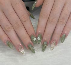 Green Cottage Core Nails, Green Nails For Quinceanera, Fairycore Nails Short, Princess And The Frog Themed Nails, Princess In The Frog Nails, Forest Nails Acrylic, Green Ethereal Nails, Light Green Sparkle Nails, Light Green Flower Nails