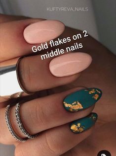 Gold Foil Nails Fall, Dark Green And Rose Gold Nails, Nail Ideas With Foil Flakes, Gold Flake Nail Design, Fall Nails Gold Flakes, Teal And Gold Nails, Nails With Foil Flakes, Foil Flakes Nail Art, Foil Nail Art Designs Ideas